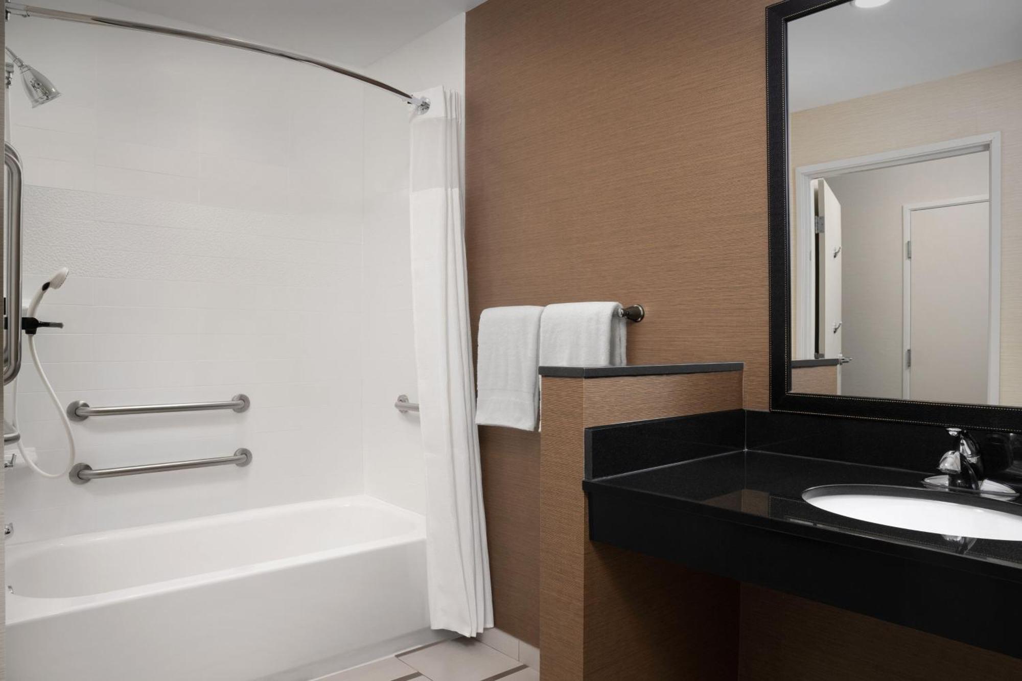 Fairfield Inn & Suites By Marriott Sioux Falls Airport Экстерьер фото