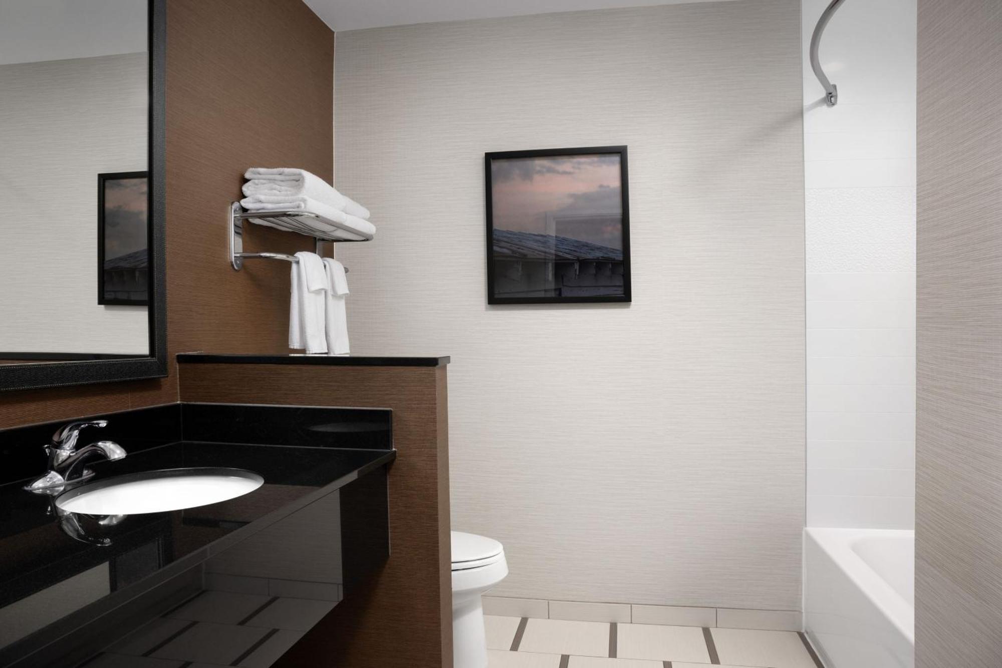 Fairfield Inn & Suites By Marriott Sioux Falls Airport Экстерьер фото